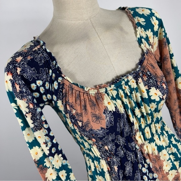 ❤️ Urban Outfitters Floral Y2K Top M - Picture 4 of 13